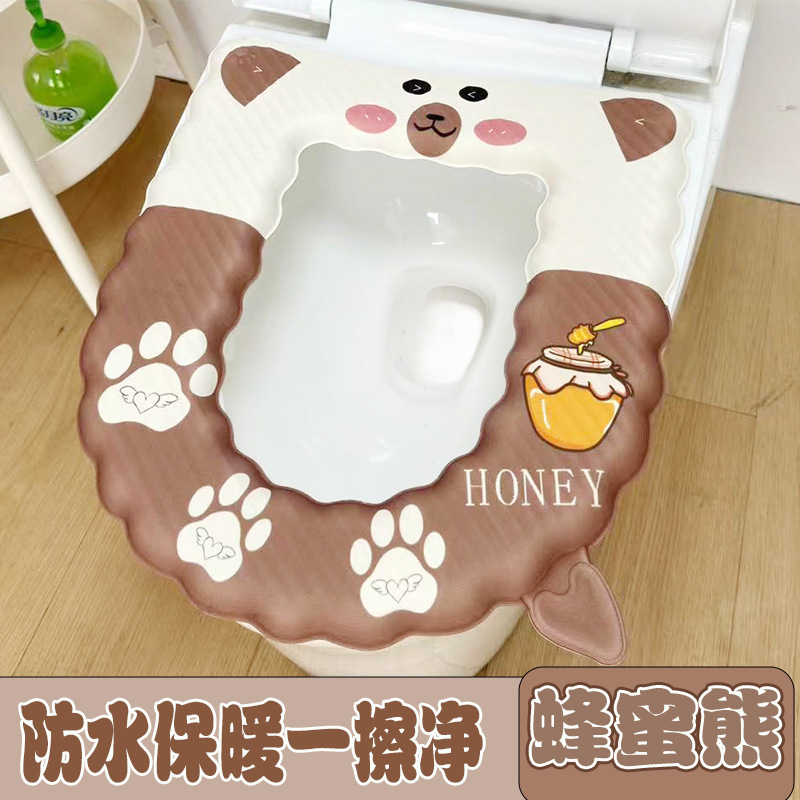 便器の敷き物は座布団を貼り付けます。通用防水便器のカバーは家庭用便器の輪の座布団を吸着します。|undefined