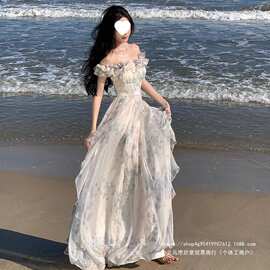三亚旅行拍照沙滩裙气质荷叶边吊带连衣裙海边度假大摆仙女长裙子