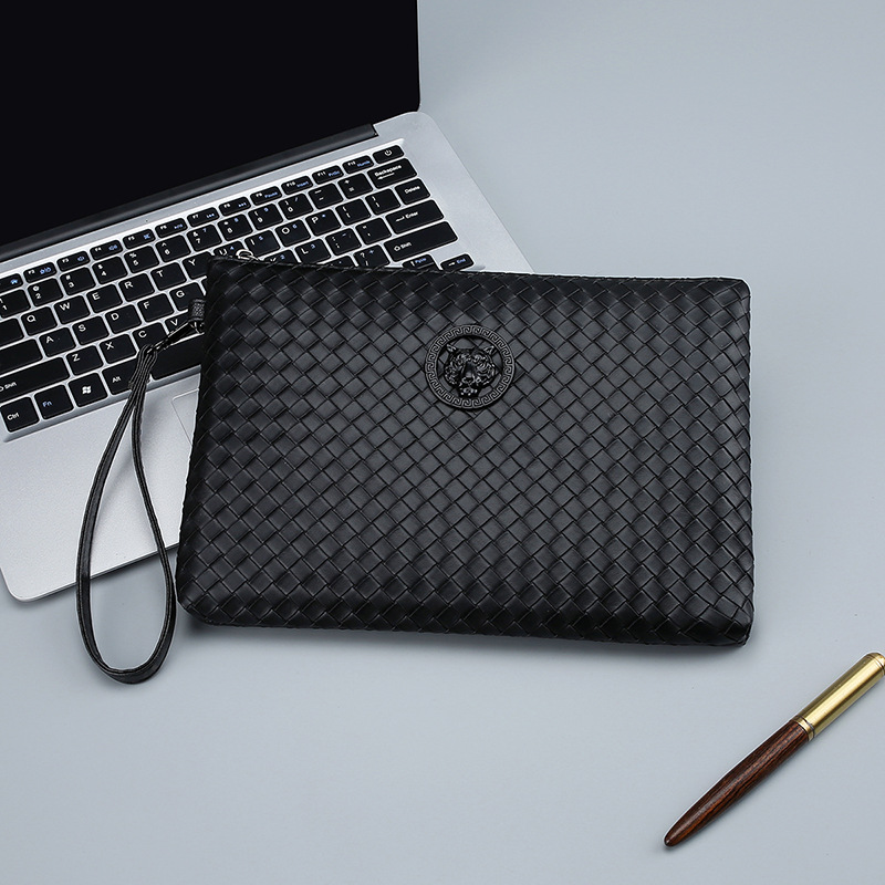 Cross-border new men's woven clutch, large capacity soft leather handbag, envelope-style clutch, trendy business men's clutch