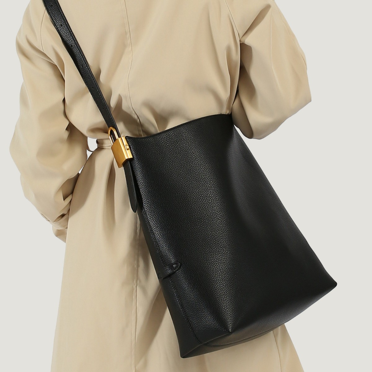 2025 Hobo Large Capacity Tote Bag For Women Soft Leather Bucket Bag Commuter Shoulder Bag Fashion Versatile Handbag - Thumbnail 3