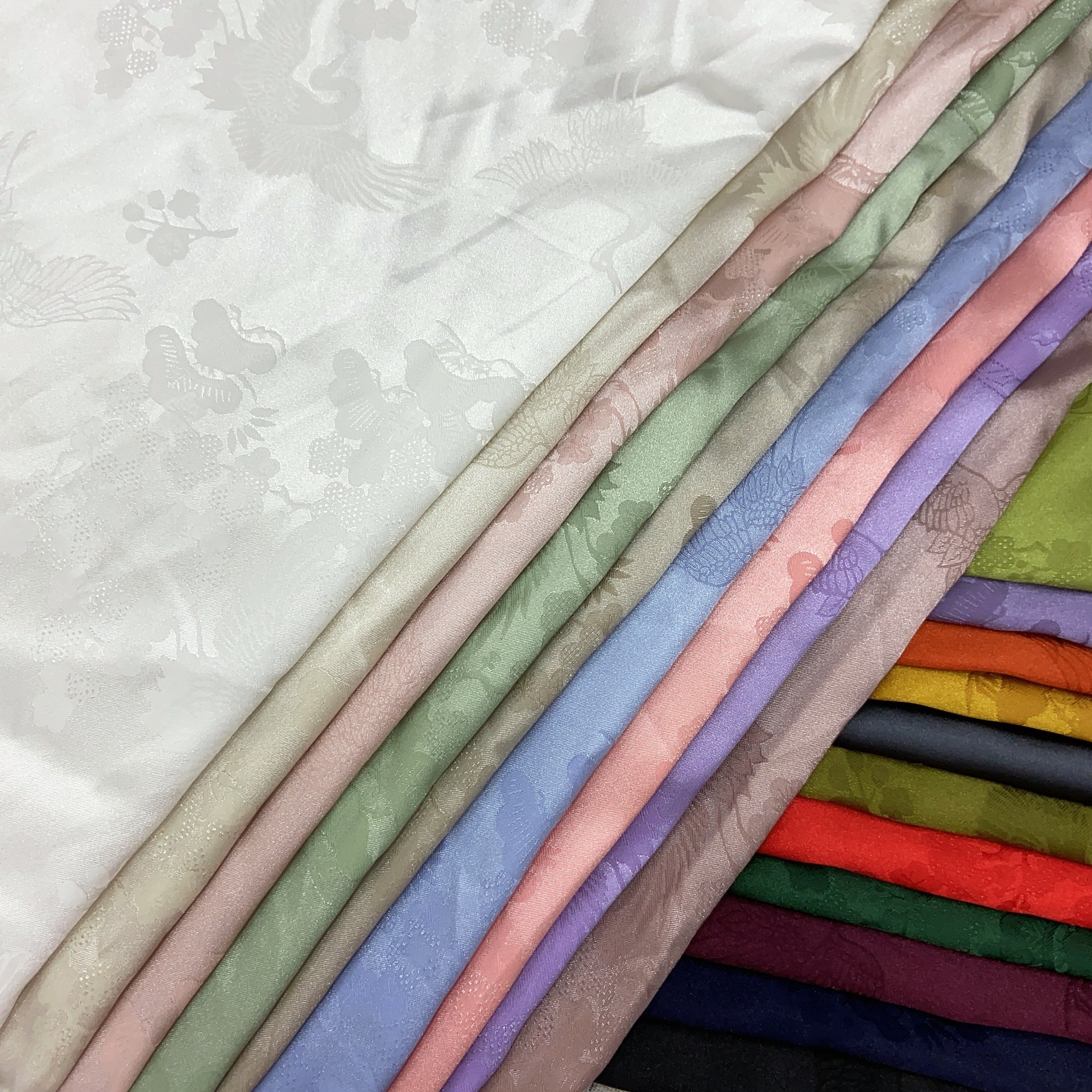 厂家直销色丁仙鹤暗纹提花布衬衫连衣裙马面裙裤子套装男女装面料