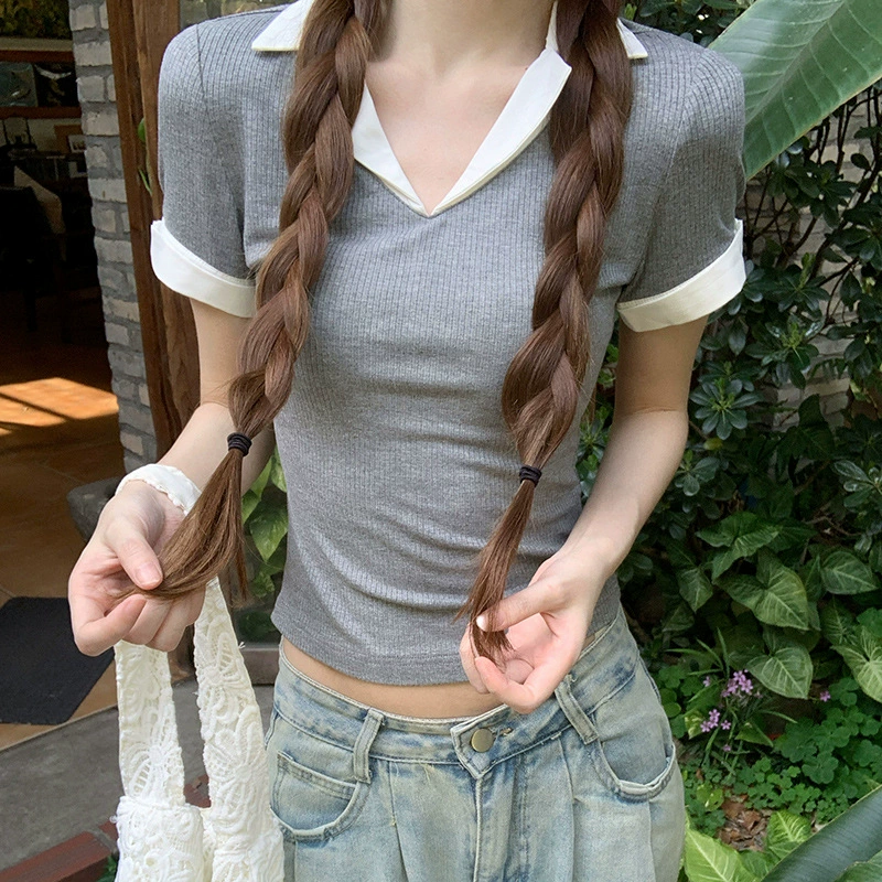Футболка с короткими рукавами для внешней торговли, лето 2025, модная короткая футболка на правое плечо, простой однотонный тонкий контрастный лацкан, топ в корейском стиле, женская одежда