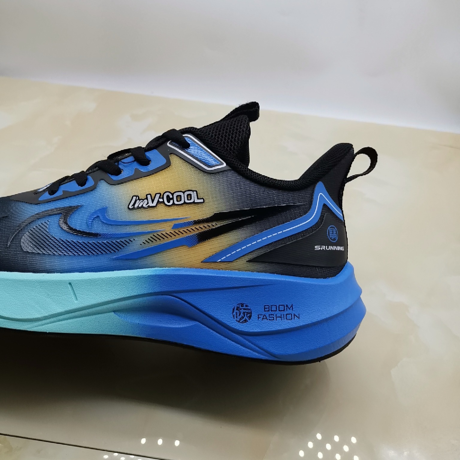 Fujian zapatos de otoño de 2025, nuevos zapatos escolares de tamaño grande, zapatos de carrera clásicos, zapatos de baloncesto deportivos de estudiantes