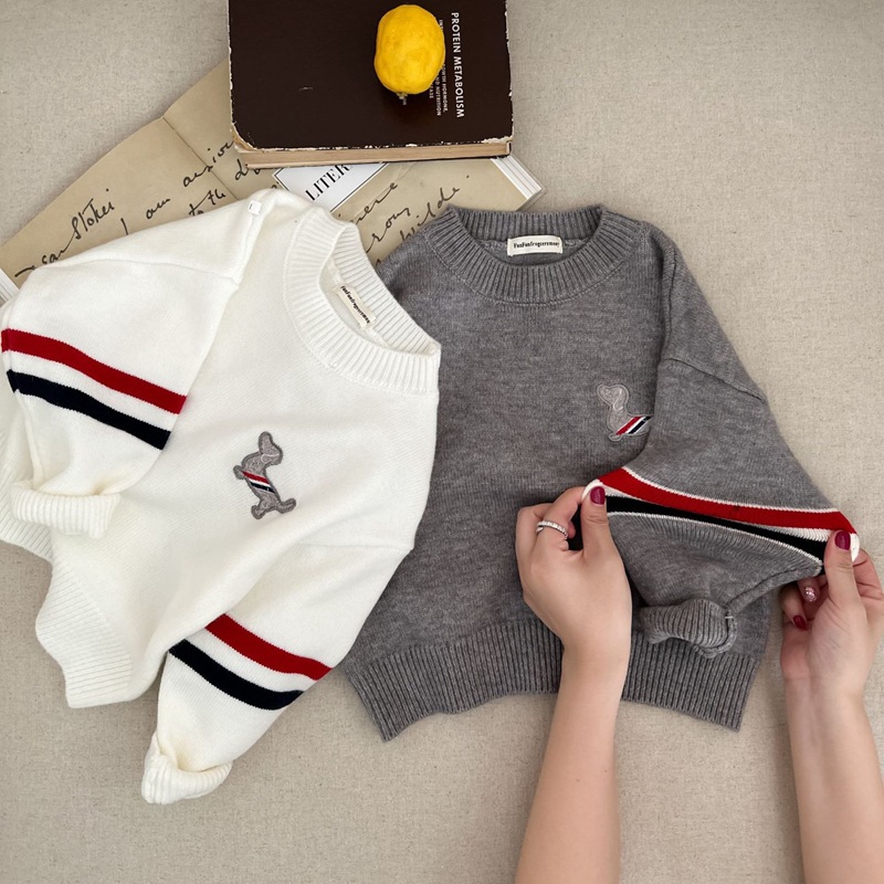Children's knitted sweater