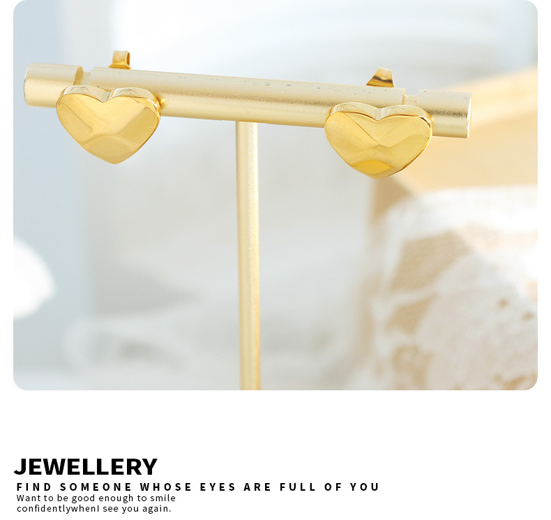Fashion Heart Shape Titanium Steel Plating Ear Studs 1 Pair