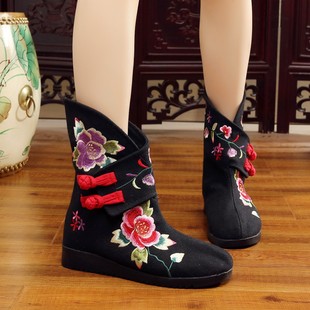 2020 autumn and winter New Factory Direct old Beijing cloth shoes thick bottom embroidered shoes ethnic style Joker non-slip mother boots