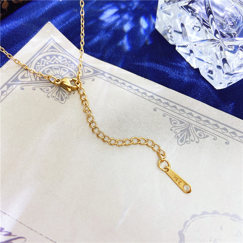 Water Wave Chain Geometric Pearl Necklace display picture 1