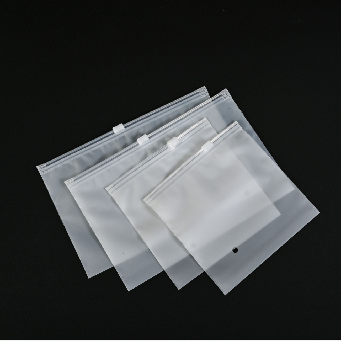 En stock horizontal esmerilado ziplock bolsa sujetador ropa interior calcetines esmerilado cremallera bolsa de embalaje de ropa