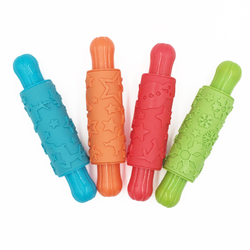 Children's handmade creative DIY Plasticine colored clay roller pattern rolling pin Christmas rubber rolling pin