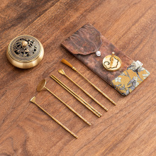 ���~������b��۴���׭�������T���߳�̴��޹��t��y�ռ{�����