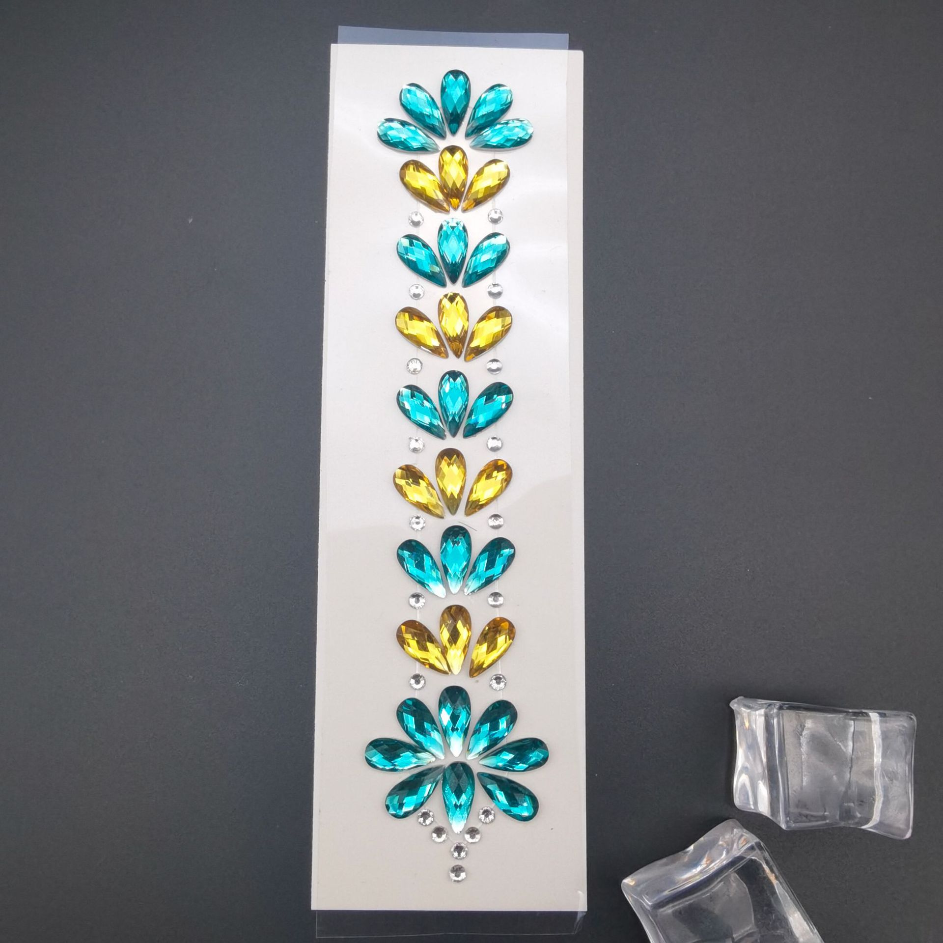 EDM eléctrico sílaba cara pegatinas ceja pegatinas cara pegatinas diamante resina diamante carnaval diamante pegatinas cara decorativa diamante