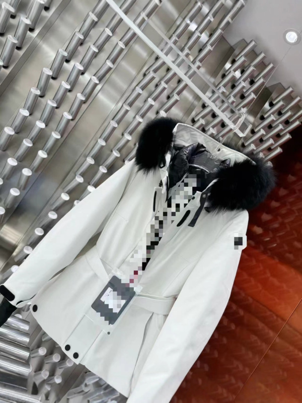2025新款蒙家滑雪服高版本高海拔保持温暖干爽女款保暖防风羽绒服|undefined