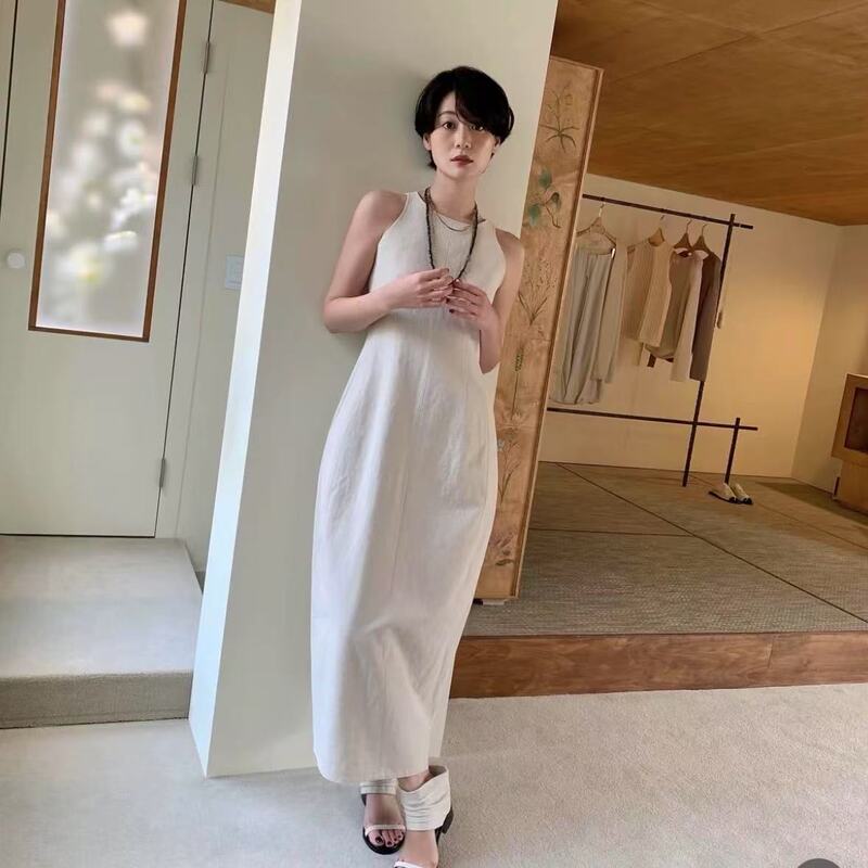 Now NG South Korea East Gate Designer Moia Simple Sleeveless dress