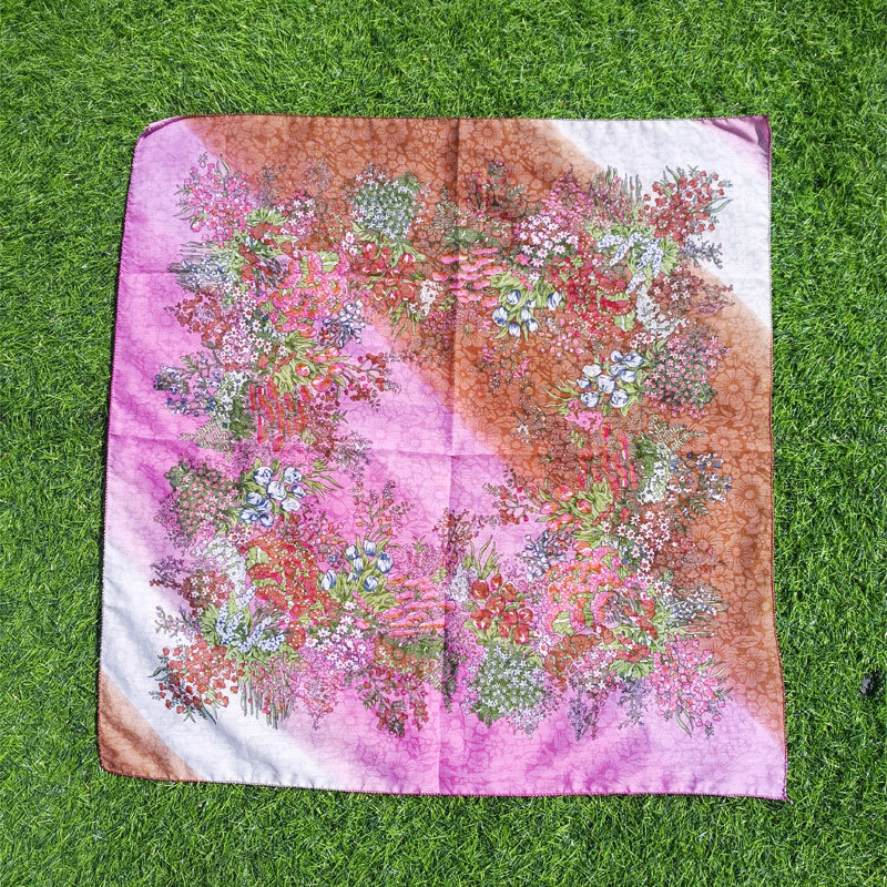 Розовый Коричневый