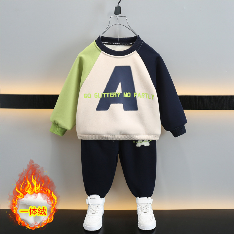 6745 Traje para niños Primavera y otoño Ropa de otoño para niños Estilo occidental Suéter de otoño e invierno para niños Conjunto de dos piezas más terciopelo para bebés Invierno