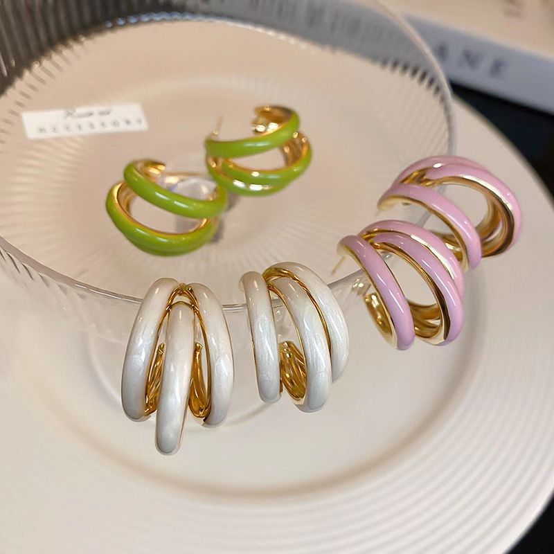 Elegant fashionable earrings