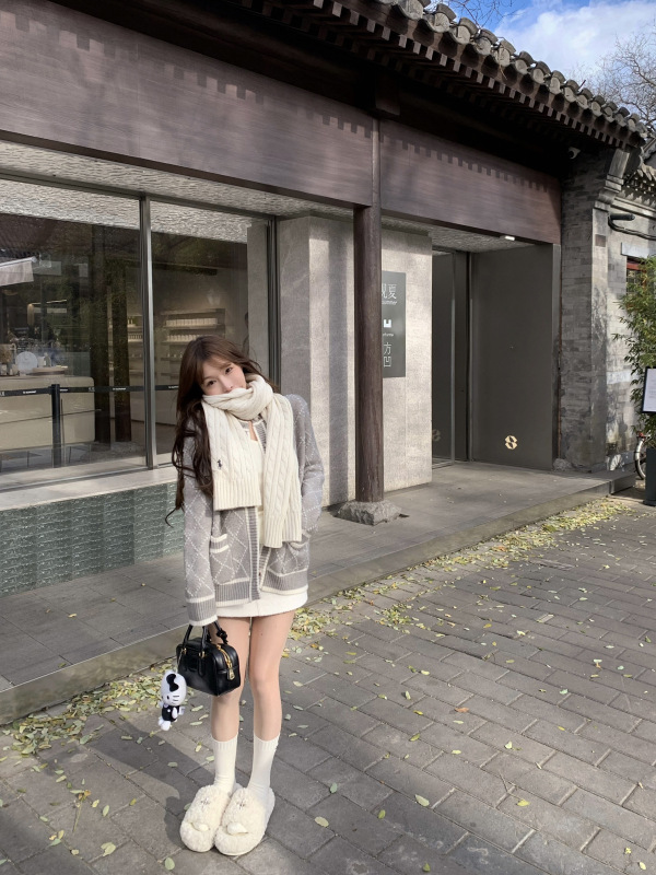 Lukira【心动私服】小香风菱格毛衣开衫外套女秋冬宽松针织上衣|undefined