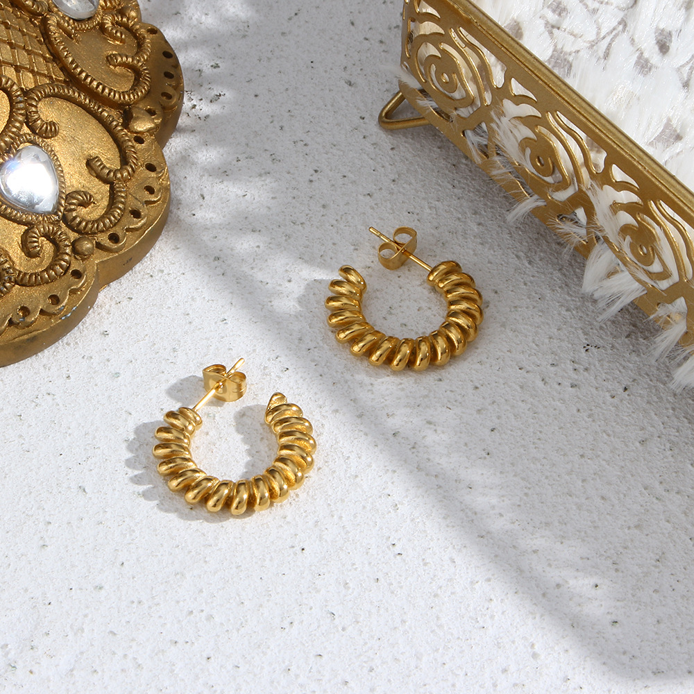 Fashion C Shape Stainless Steel Hoop Earrings Plating Stainless Steel Earrings