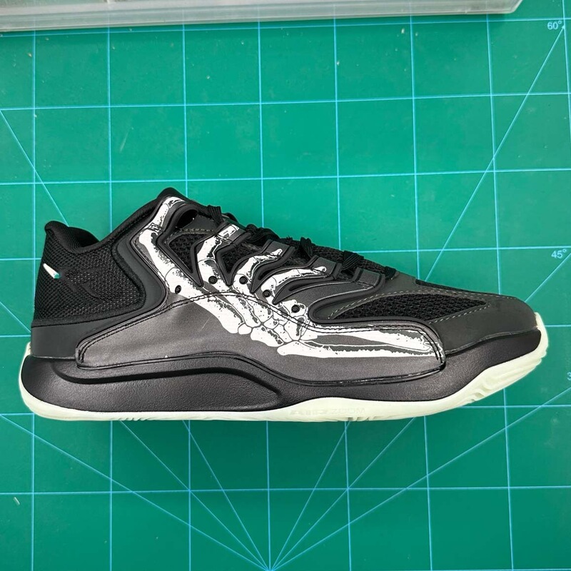Putian Durant KD18 Halloween Ghost Claw Basketball Shoes, Luminous Men's and Women's Performance Sneakers, Breathable Grip Sports Shoes Putian Durant KD18 Halloween Ghost Claw Basketball Shoes, Luminous Men's and Women's Performance Sneakers, Breathable Grip Sports Shoes