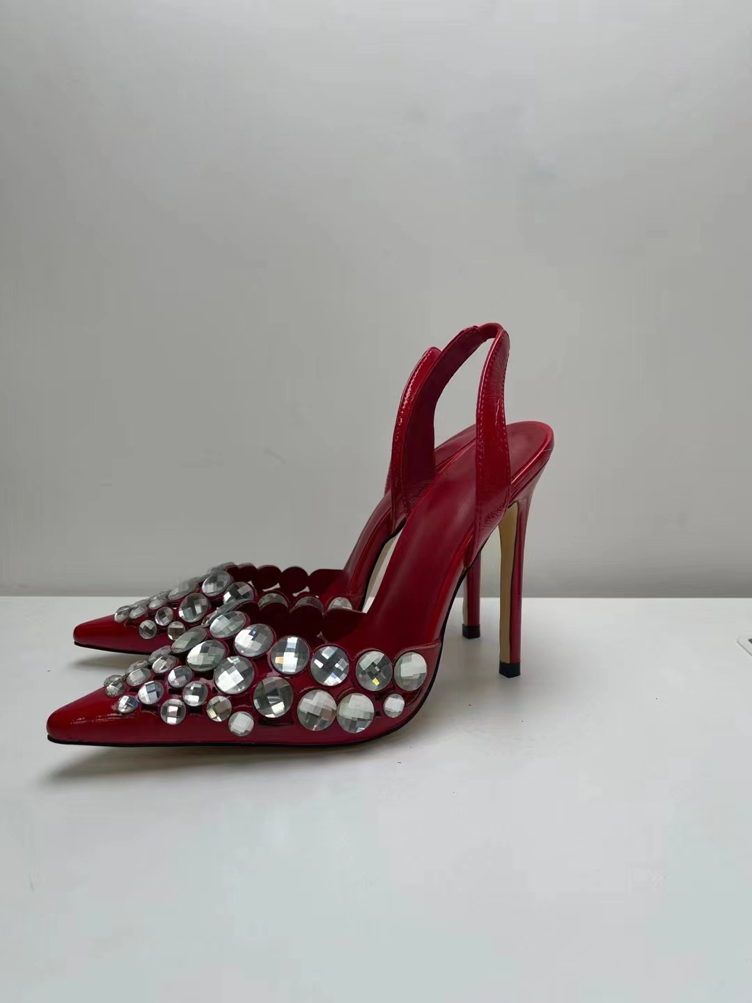 New super perfect rhinester shallow thin heel pointed shoes women's Roman hollow high heels women's sandals_voghion.com