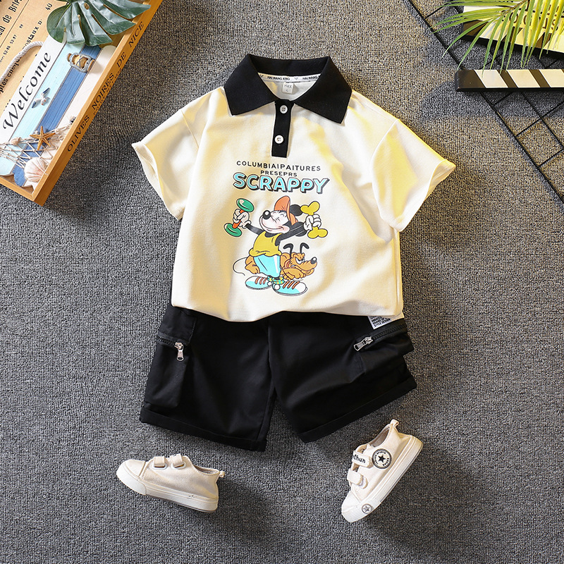 5698 traje de niño 2025 nuevo verano fresco y guapo bebé verano dibujos animados polo manga corta de dos piezas verano para niños