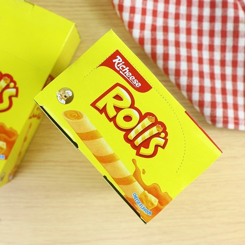 Indonesian imported snacks Richeese cheese-flavored cheese sandwich egg rolls 180g 20 pieces