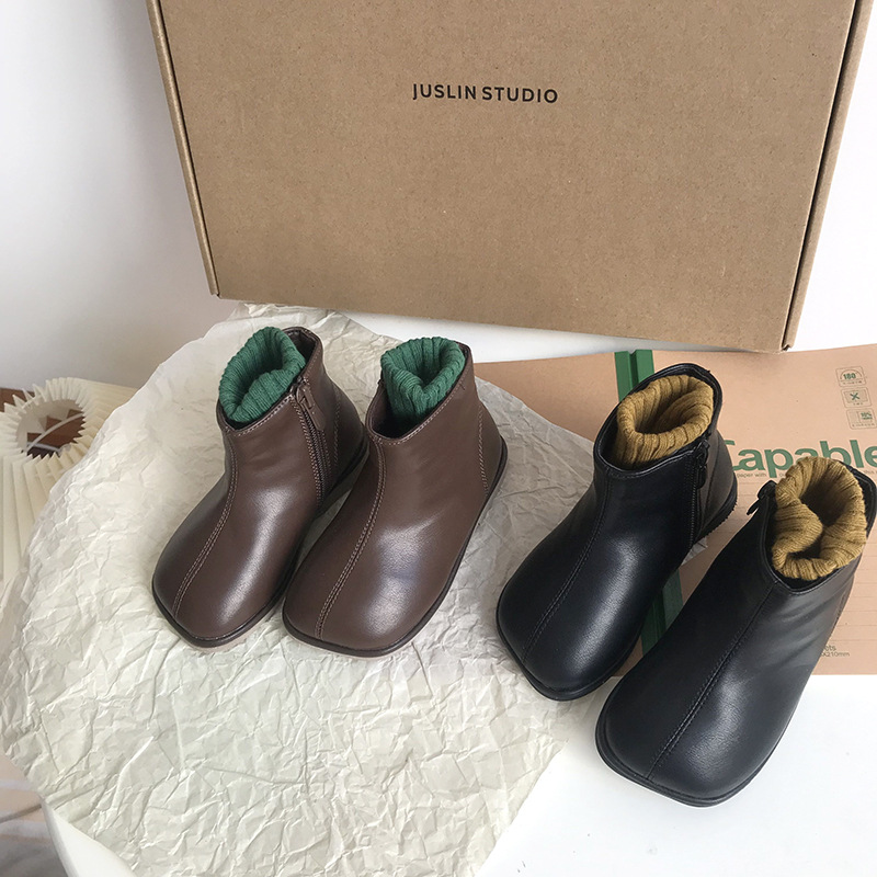 Koreansk version av barnskor fyrkantig tå flickor Martin-stövlar 2023 Vår och höst nya barnstövlar tjej bebis_voghion.com