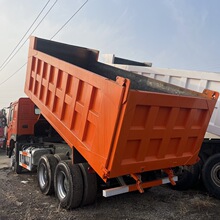 供应二手 重汽豪沃自卸卡车 6*4渣土运输车 右驾驶舱矿用工程车