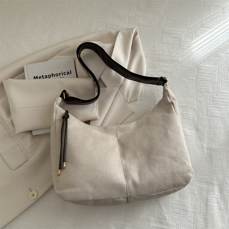 Bolsa de seda de gran capacidad otoño y invierno nuevo ocio simple bolso de mujer de viaje de trabajo de hombro único retro bolso de mochila