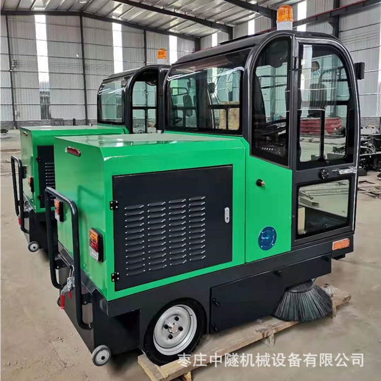 厂家批发小型电动扫地机 1800型电动扫地机 工厂车间清扫车