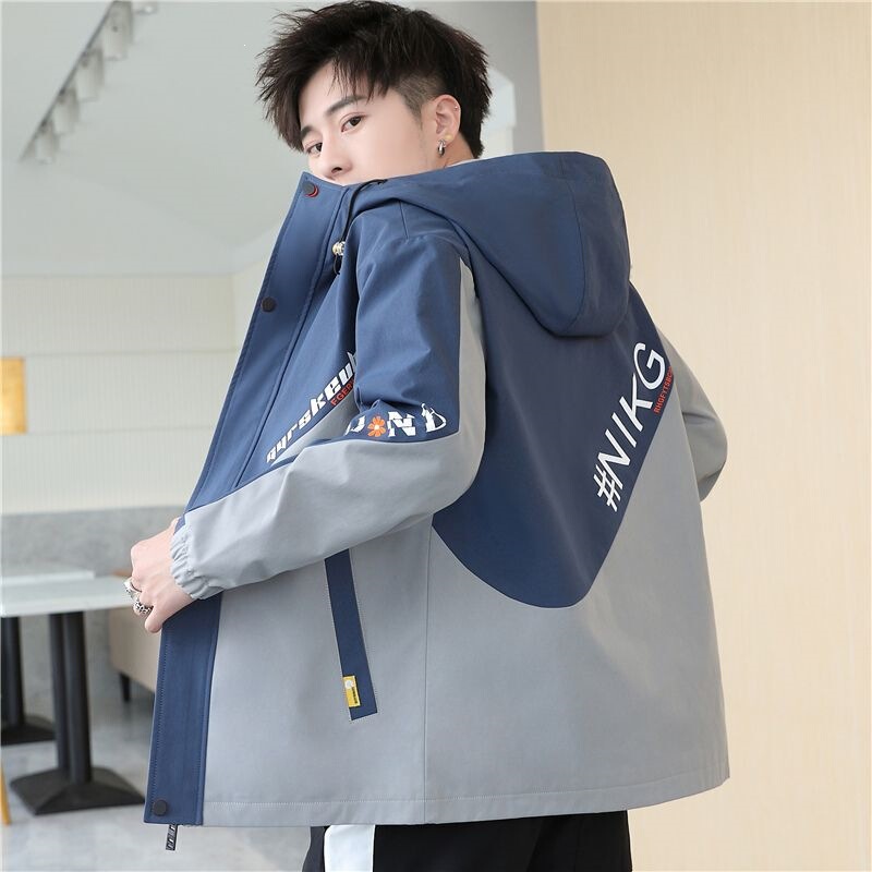 New spring and autumn outerwear for men: workwear-style jackets, hooded windbreakers, and trendy tops for teenagers and students New spring and autumn outerwear for men: workwear-style jackets, hooded windbreakers, and trendy tops for teenagers and students