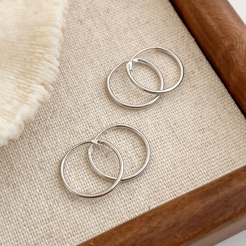 Plain hoop earrings 10mm
