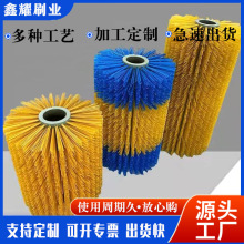 摆动式旋转牛体刷 奶牛按摩挠痒毛刷辊 立式牛马蹭痒毛刷厂家直供