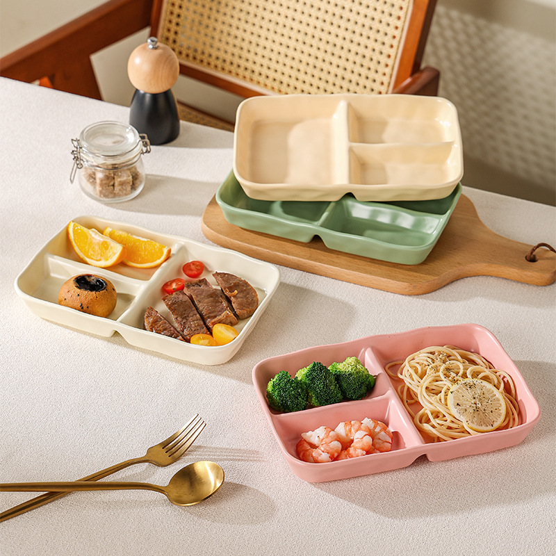 Placa de desayuno de cerámica japonesa, plato de desayuno de una sola comida creativo para niños domésticos, plato de desayuno dividido rectangular.
