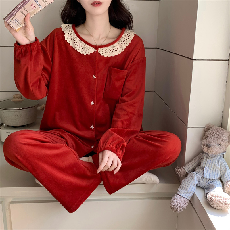 Flannel Pajamas for Women, Winter Doll Collar, Red Festive Style, Can Be Worn Outside, Warm, High-End, Breathable, Large Size Home Wear Flannel Pajamas for Women, Winter Doll Collar, Red Festive Style, Can Be Worn Outside, Warm, High-End, Breathable, Large Size Home Wear