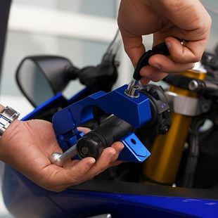 ͨ��Ħ��܇���T�i̤��܇���Iţ���i늄�܇�x܇�i��y�X�Ͻ�܇���i