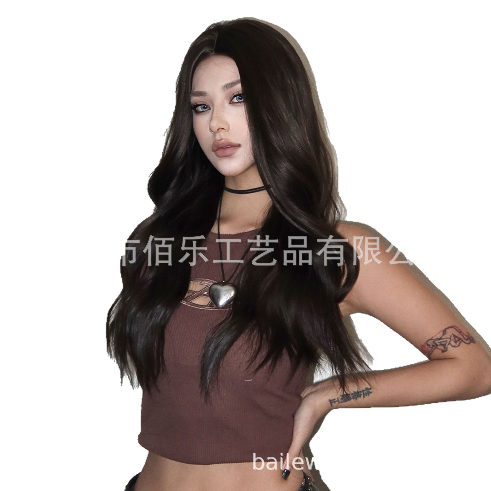 Ventas transfronterizas en caliente pelucas negras marrones medias cabello rizado largo cubierta de fibra química cabello de mujer Europa y América al por mayor en stock