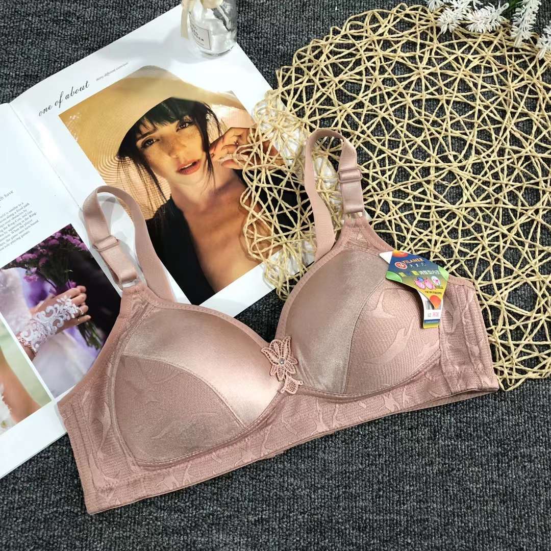 Sujetador de ropa interior mamá transfronteriza tres pechos delgada de mediana edad y ancianos sujetador inalámbrico de algodón empuja hacia arriba más el sujetador de tamaño al por mayor