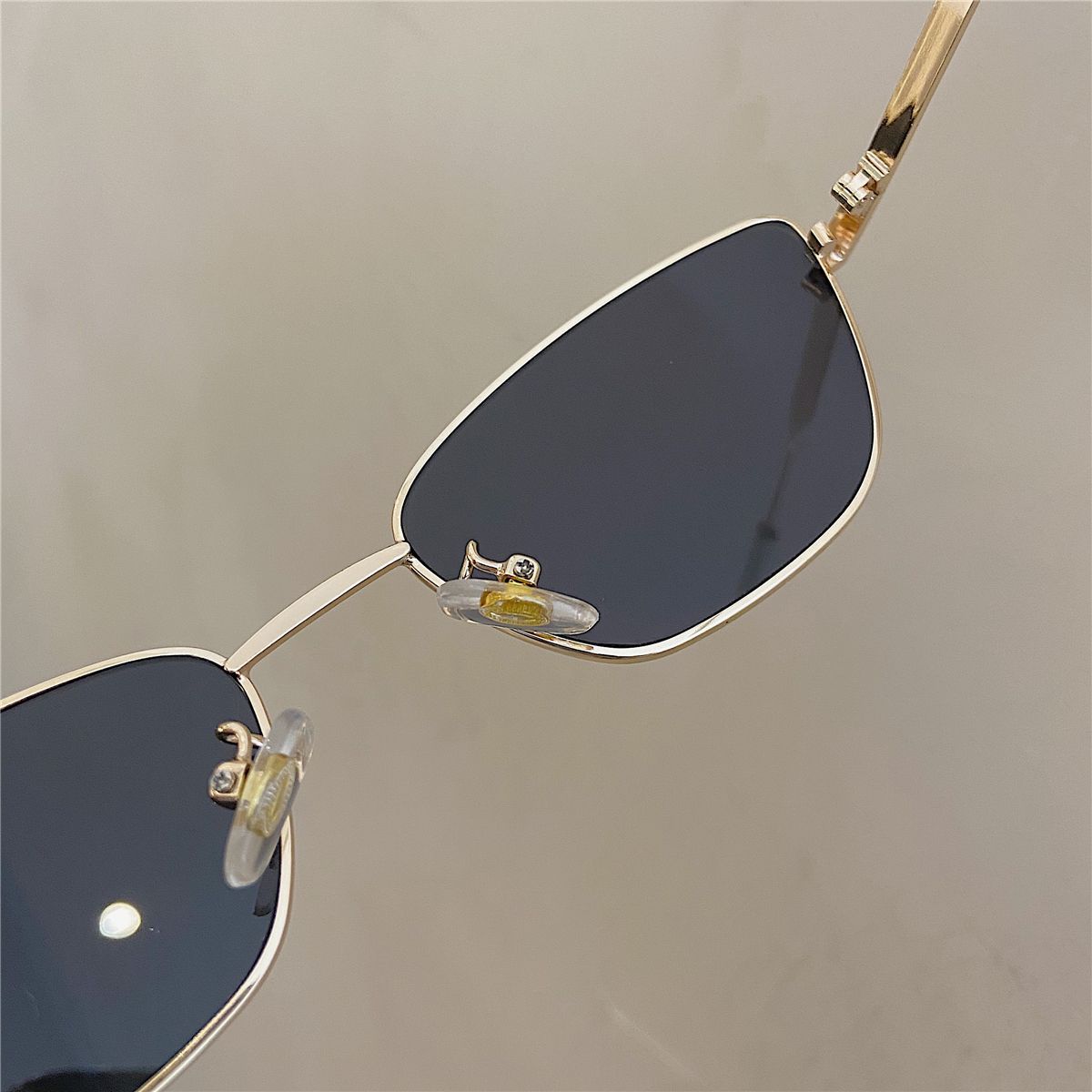 40g Weight Full Frame Glasses Structure Sunglasses Classification PC, UV400 Protection Lens Material Cat Eye Glasses Style Outdoor, Travel, Beach Occasion Geometric Pattern All Seasons Season Unisex Gender Retro, Classic Style Style Grey, Black Color Retro Classic Style Geometric PC UV400 Protection Cat Eye Full Frame Women's Sunglasses 6