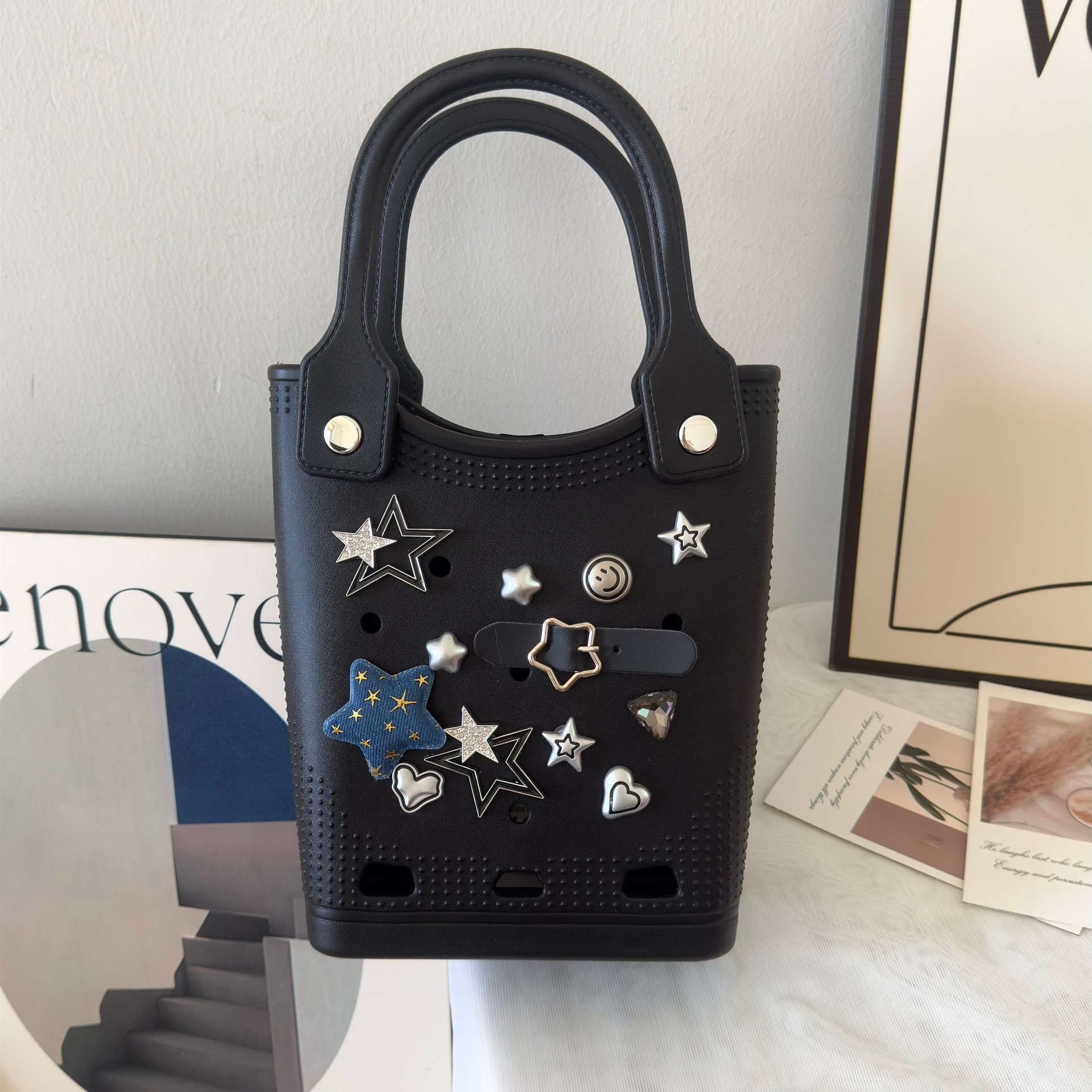 El nuevo bolso transfronterizo Eva Dongdong 100 se combina con el bolso decorado DIY dongdong, el bolso de dibujos animados, el nicho lleva el bolso de playa.