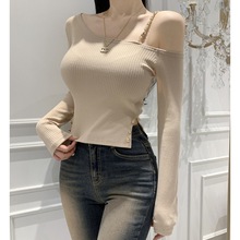 现货 韩国东大门时尚链条肩带是亮点！性感露肩开叉螺纹长袖T恤女