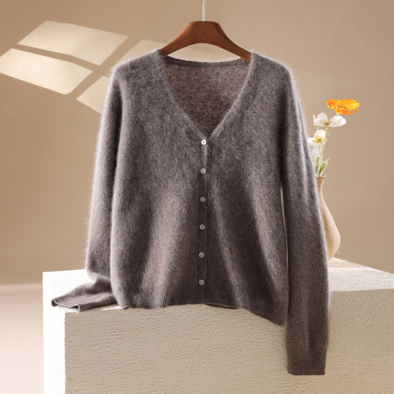 Brushed~Upgraded version of mulberry silk, cashmere, and wool brushed V-neck cardigan for women, popular women's coat and top for autumn and winter Brushed~Upgraded version of mulberry silk, cashmere, and wool brushed V-neck cardigan for women, popular women's coat and top for autumn and winter