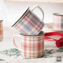 满花马克杯定制 格纹黑边咖啡杯子爱心图案情侣喝水杯家用漱口杯