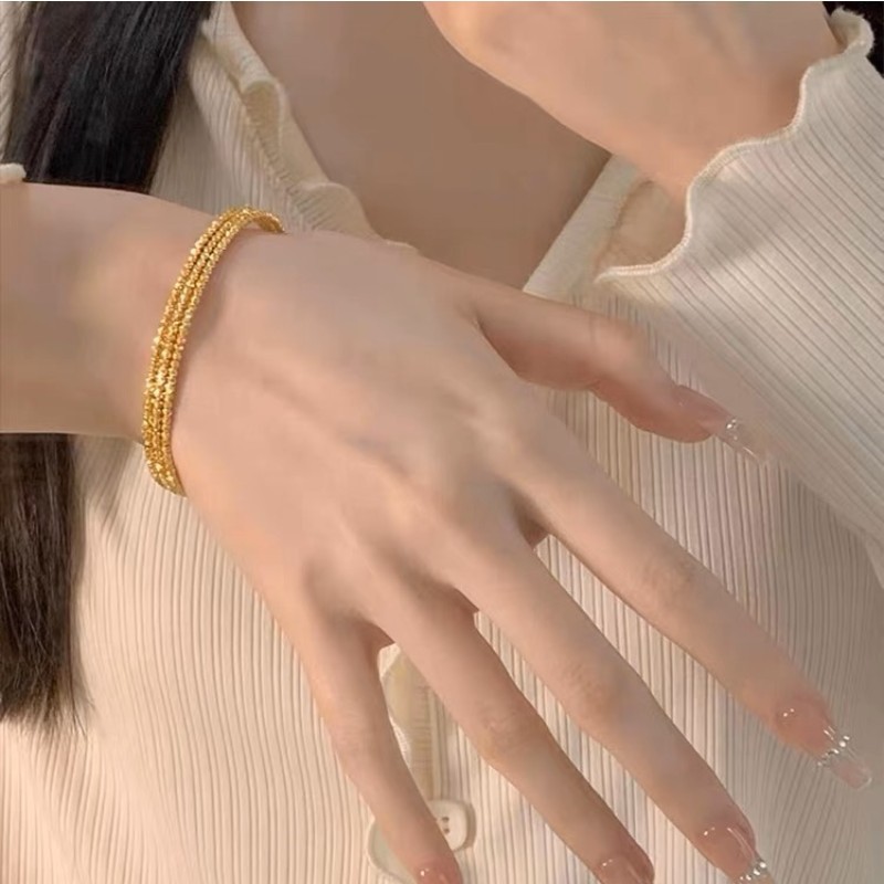 Pulsera de memoria elástica de moda de plata de tres anillos de cinco anillos pulsera de bobinado elegante todo-fósforo flash multi-capa pulsera elástica