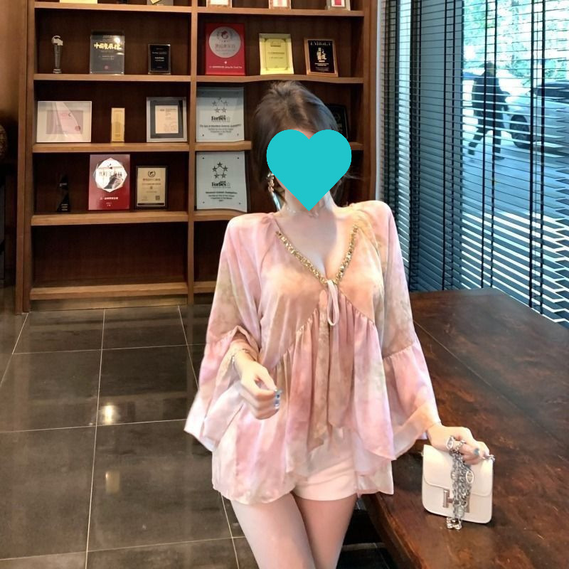 Plus-Size Sequin Gradient Sun-Protective Chiffon Shirt, Summer 2026 New Style, Collar, Tummy-Covering Blouse, Light Purple