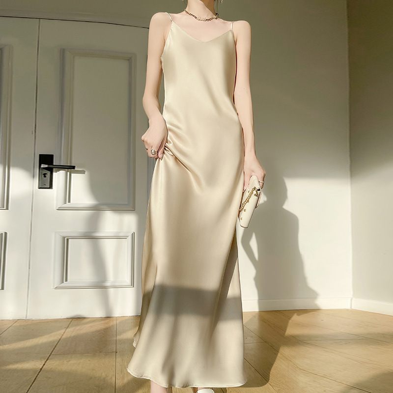 Satin 2024 Spring and Summer New Women's V-neck Long dress Solid Color Fashionable Elegant Long Dress Sleeveless Sling