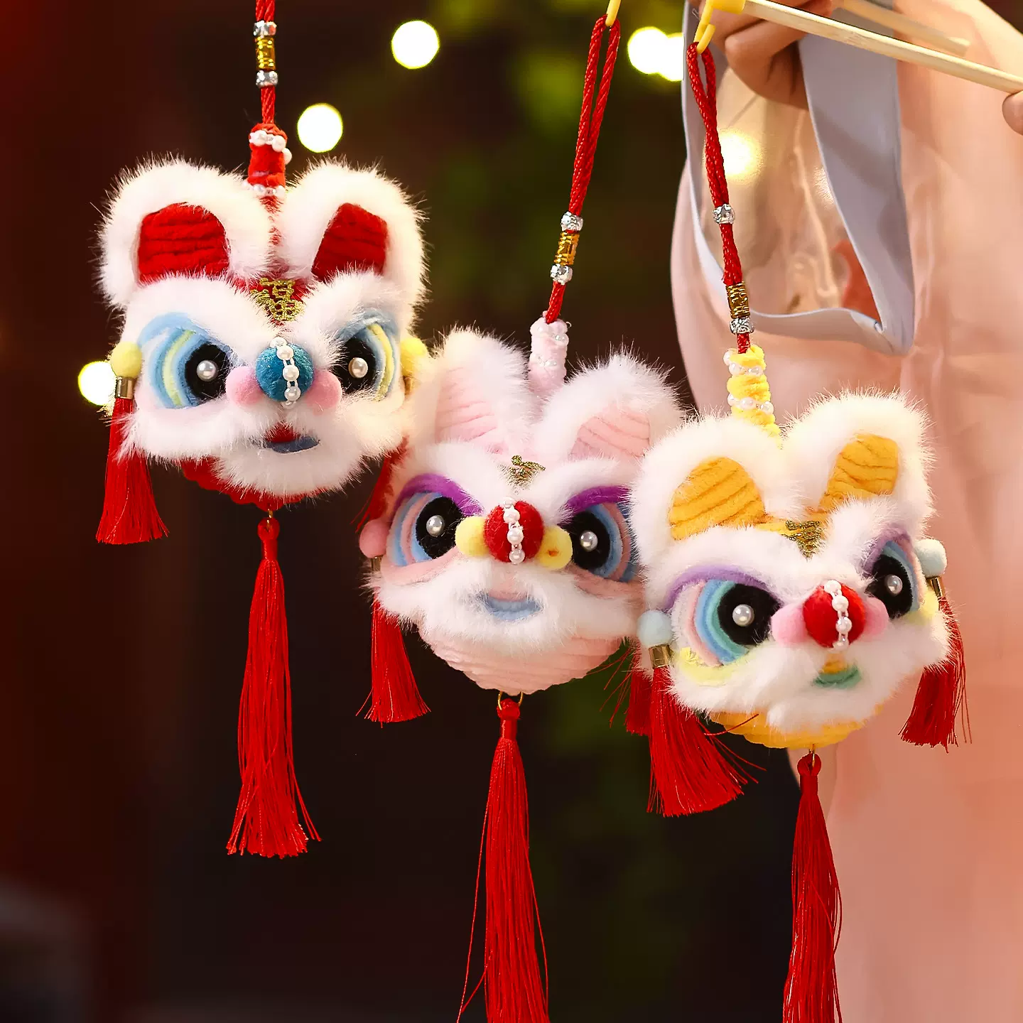 中秋节灯笼手工diy材料包2025新款儿童手提发光毛绒醒狮花灯挂饰