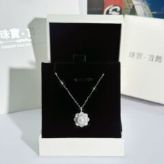 原创S925纯银花朵天然淡水珍珠项链女时尚气质秋冬新款百搭锁骨链