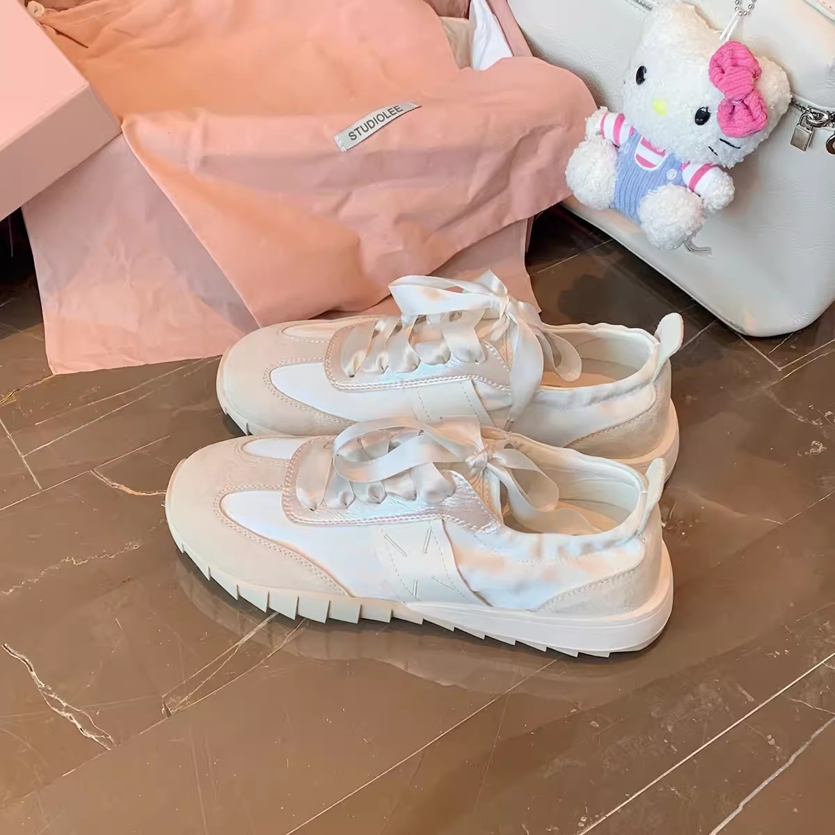 Spot versión de piel de vaca uva mamá mismo estilo ballet suela suave cinta de costura salvaje deportes Forrest zapatos casuales de mujer