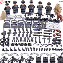 ���ݵ�����������װ��սϵ�а�·�ڱ�SWAT�վ�С����ƴװ��ľ����